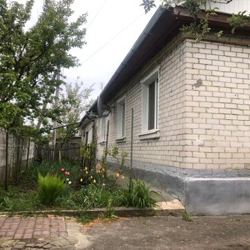 Квартира у двоквартирному будинку з окремим входом