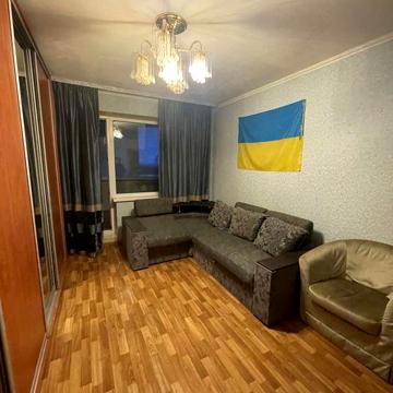 З 01.06 Оренда 1-кімнатної квартири по вул. Момота 42