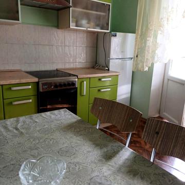 Небесної Сотні просп. (Маршала Жукова), 47/1
