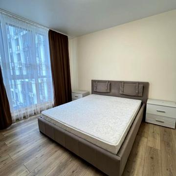 Центральна вул., 21
