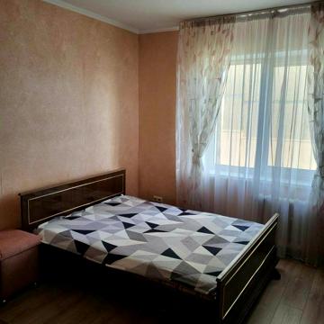 Рональда Рейгана вул., 18