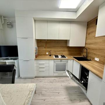 Чорновола В. просп. Шевченківський район