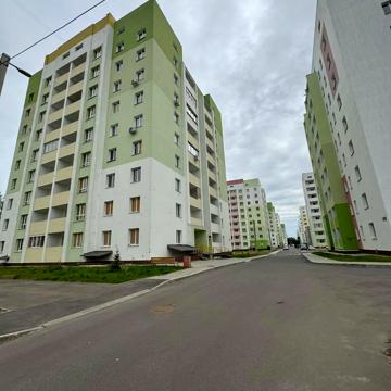 Героїв Харкова просп. (Московський), 270