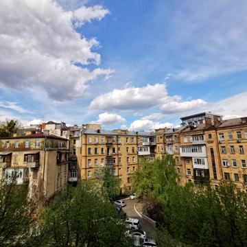 Саксаганського вул., 54/56