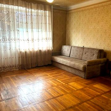 Вишгородська вул., 4а