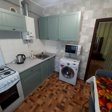 Миру вул., 111
