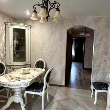 Продам 3х.кім. 92 кв.м.Євроремонтом Дарниця вул. Райдужна,59-Б Озеро