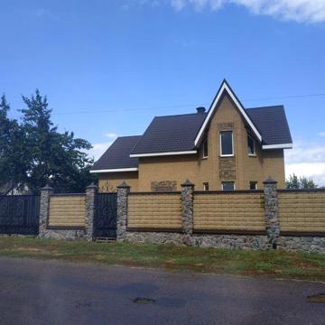 Продам будинок без внутрішніх робіт.