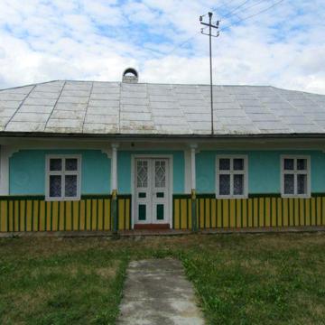 Продам господарство (будинок та земельну ділянку)