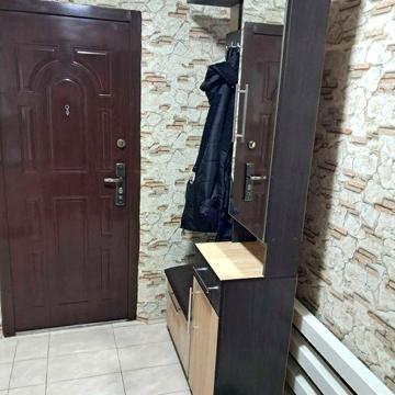 Здам в оренду 2х кімнатну квартиру. Ріелторів прохання не турбувати.