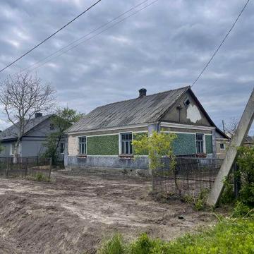Будинок м . Ківерці. Земельна ділянка м. Ківерці
