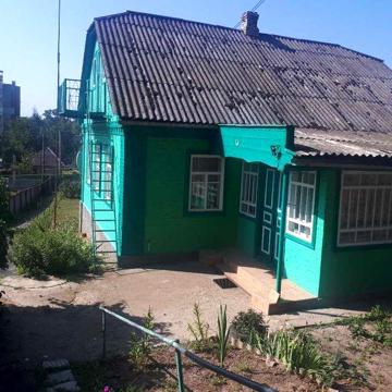 Продається будинок в смт Ладан, вул.Соборна 20