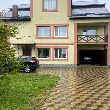 Продаж двоповерхового будинку  у м.Немирів Вінницького райо
