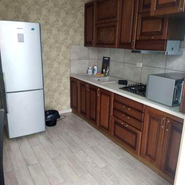 Квартира 1 кімнатна  на місяць і більше