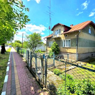 Продається цегляний будинок у м.Стрий по вул.Петлюри (р-н Новий Світ)