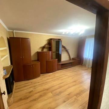 Оренда від власника 3 кімнатна квартира в житловому стані