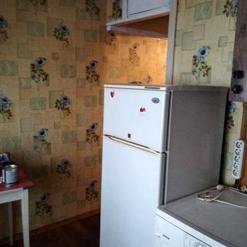 2 комнатная район Парковых озёр м Дарница Алишера Навои 59