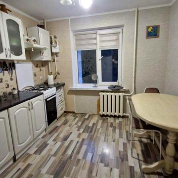 Довгострокова оренда 2к Квартира Левка Лук’яненка (Ватутіна) вулиця