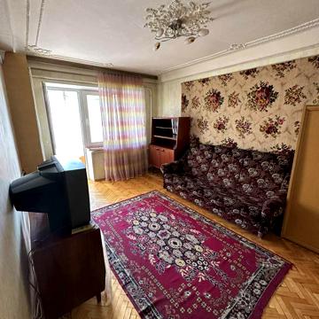 Будівельників вул., 12-А