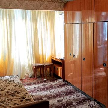 Дегтярівська вул., 10