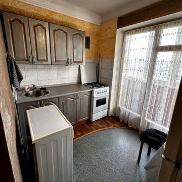 Борщагівська вул., 16