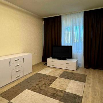 Довгострокова оренда 1к Квартира Литовська вулиця