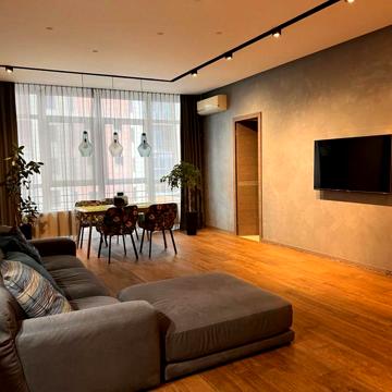 Сдам 4-к квартиру, Рогалева 28, Дуэт, центр, 130 кв м