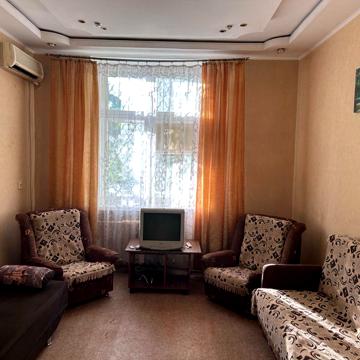 Металургів просп., 25