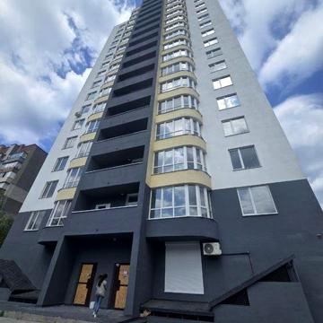 Продаж двокімнатної квартири в новобудові в центрі міста, переуступка ЖК Надія