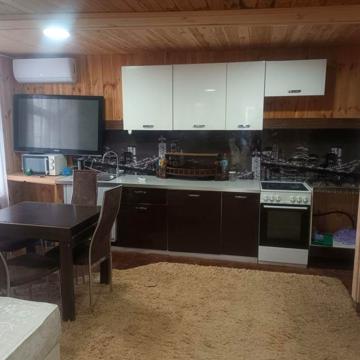 Аренда  будинок  перший  поверх кімната студія  Бортничі Дарницький