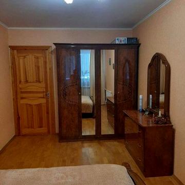 Продається чудова 3-кімнатна квартира по вул. Санаторна, 27
