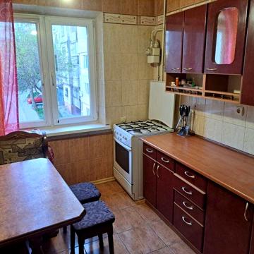 Терміновий продаж 3 кімнатна квартира вул. Реміснича