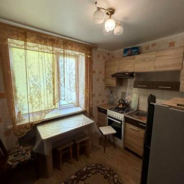 2- комн квартира по улице Победы с мебелью и техникой