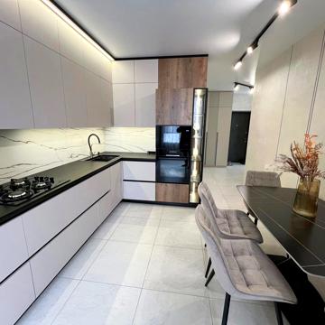 Старокостянтинівське шосе, 20