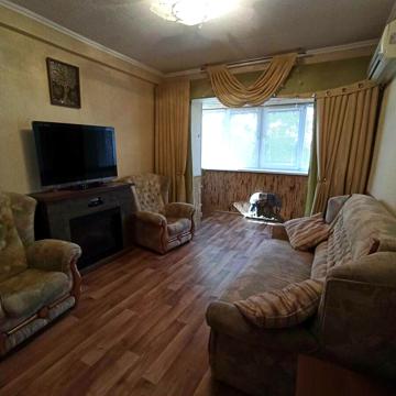 Ентузіастів вул., 12