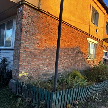 Квартира продаж однокімнатна перший поверх