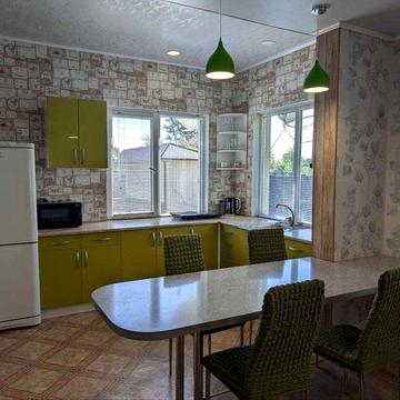 Продам 2х этажный дом в пгт. Андреевка, Изюмского района