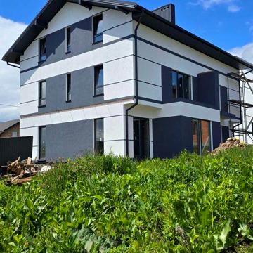 Продаж котеджу (спарка) в с. Зубра, вул. Стуса