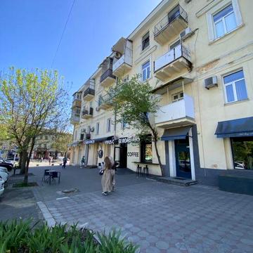 Купи квартиру на Соборной площади в доме Папудова