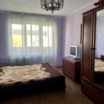 Гната Хоткевича вул., 77