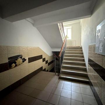 Довгострокова оренда 1к Квартира Лісогринівецька вулиця