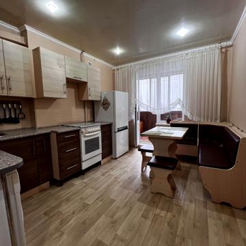 Квітки Цісик вул. (Гулі Корольової), 13