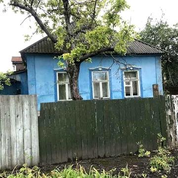 Земельна ділянка з будинком