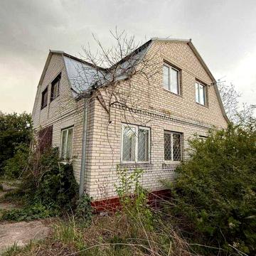 Будинок капітальний, с. Бишів, велика ділянка, сад.