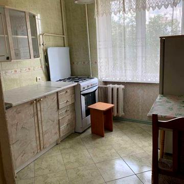Здається квартира 1 кімн. Вул Дачна біля Урожаю