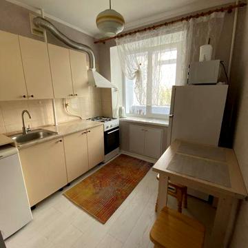 Оренда 3 кімната квартира в центрі