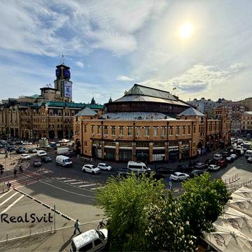 Цетр міста, Бессарабська пл., 7. Видова / фасадна квартира