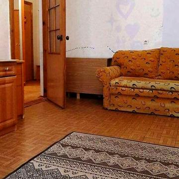 Лариси Руденко вул., 21