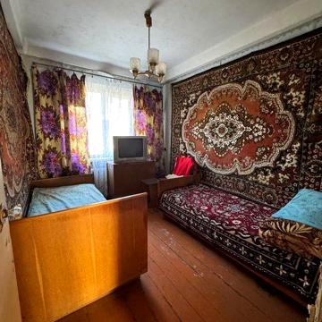 Продам 4 ком. квартиру. Р-н Украины. Ул. Слисаренко. Площадь 68кв.м.