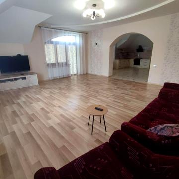 Загірна вул.